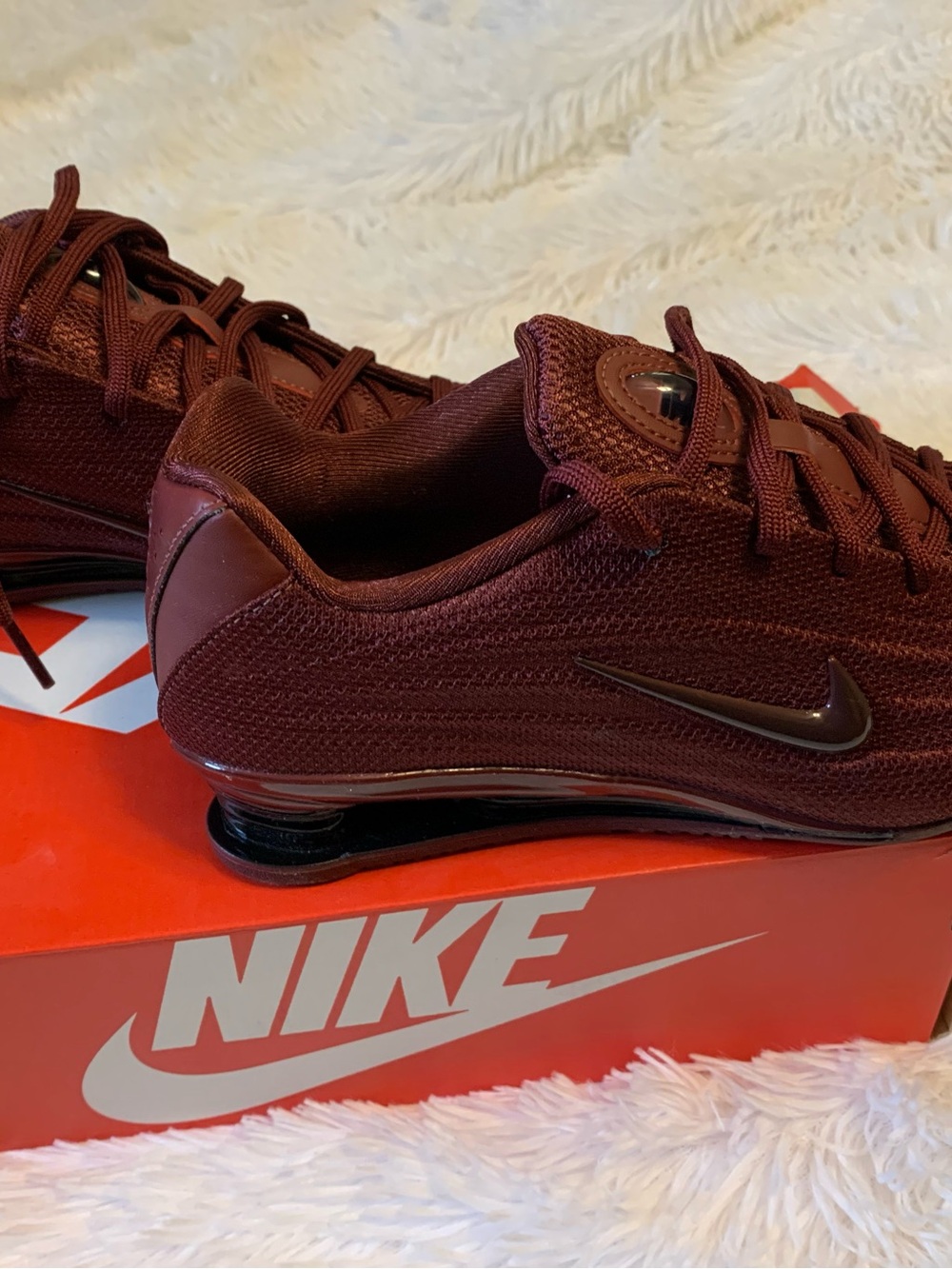 Nike Men's Burgundy Low-Top Athletic Shoes